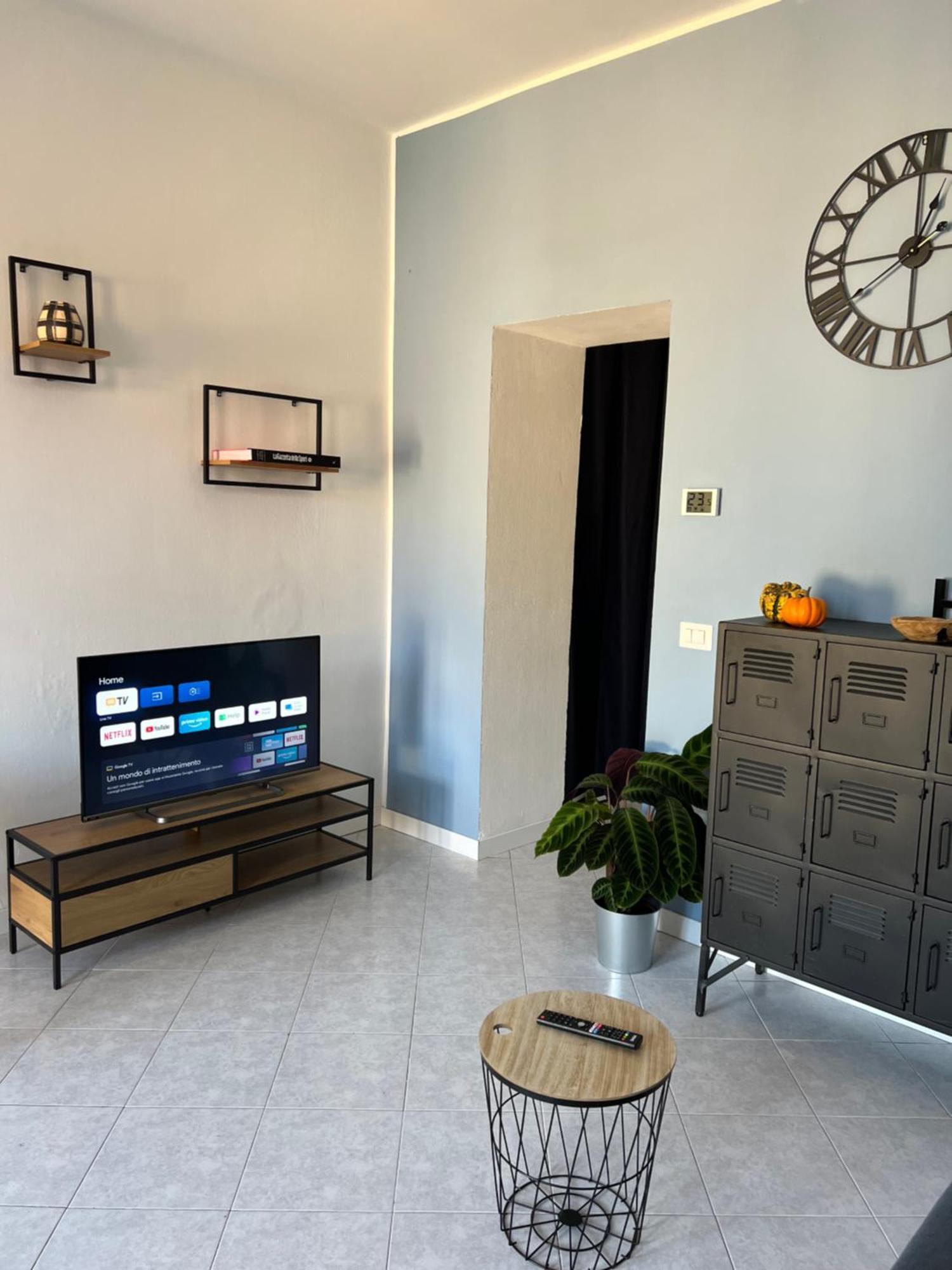 La Casa Di Lidia - Bocconi Apartment Милано Екстериор снимка